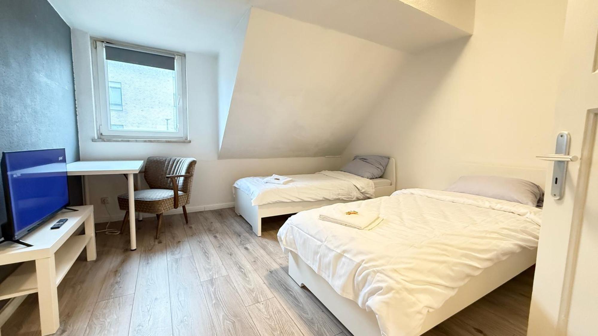 Apartments Im Herzen Von Neumuenster Innenstadt & Hbf Fusslaeufig, Mit Privatparkplatz Extérieur photo