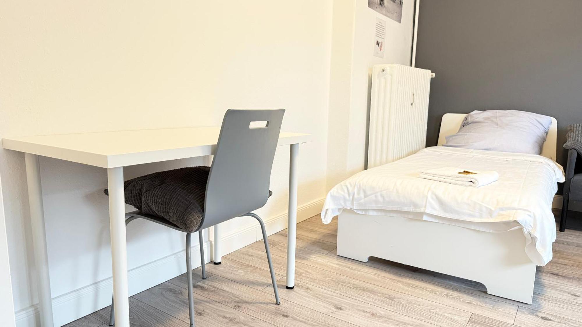 Apartments Im Herzen Von Neumuenster Innenstadt & Hbf Fusslaeufig, Mit Privatparkplatz Extérieur photo