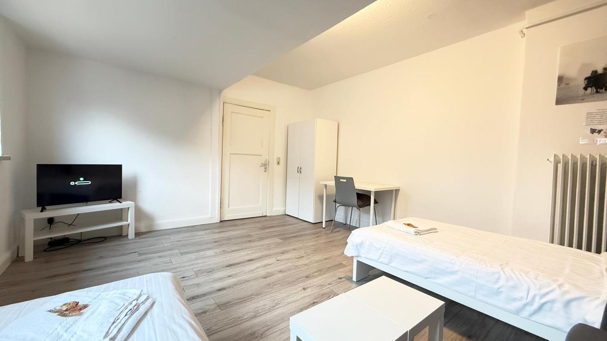 Apartments Im Herzen Von Neumuenster Innenstadt & Hbf Fusslaeufig, Mit Privatparkplatz Extérieur photo