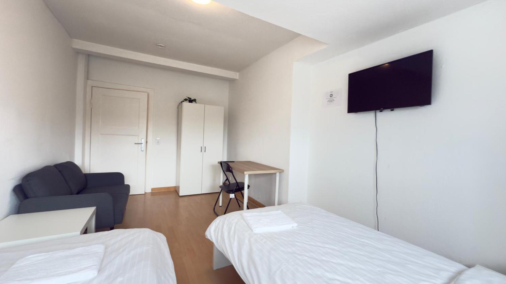 Apartments Im Herzen Von Neumuenster Innenstadt & Hbf Fusslaeufig, Mit Privatparkplatz Extérieur photo