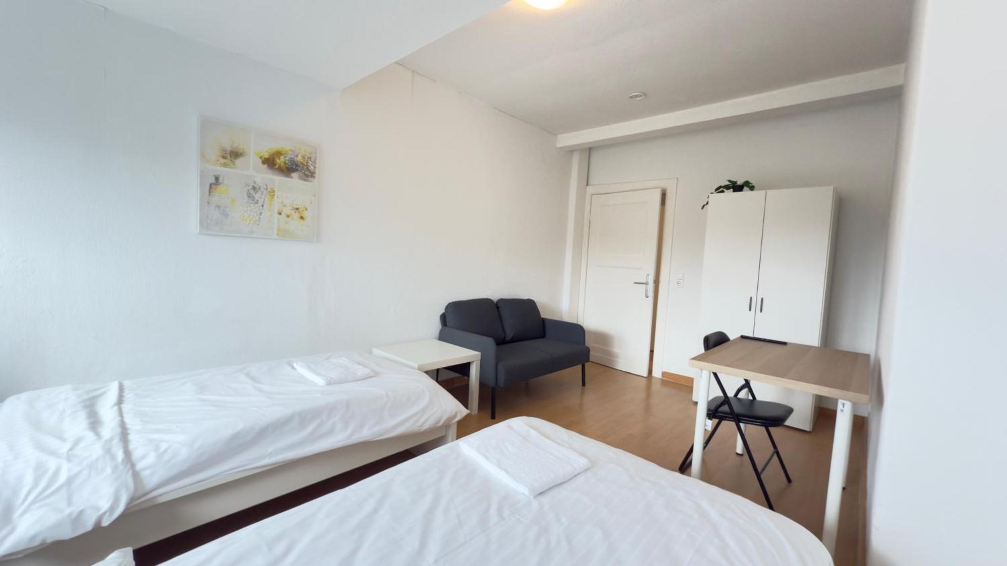 Apartments Im Herzen Von Neumuenster Innenstadt & Hbf Fusslaeufig, Mit Privatparkplatz Extérieur photo